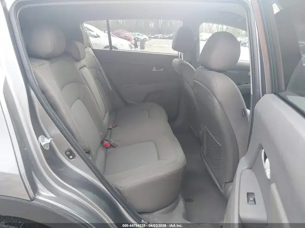 KNDPB3AC1G7797668 2016 KIA SPORTAGE - Image 8