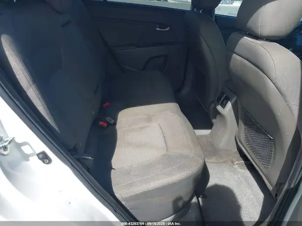 KNDPB3AC1G7810189 2016 KIA SPORTAGE - Image 8