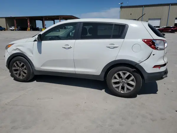 KNDPB3AC1G7814128 2016 KIA SPORTAGE - Image 2