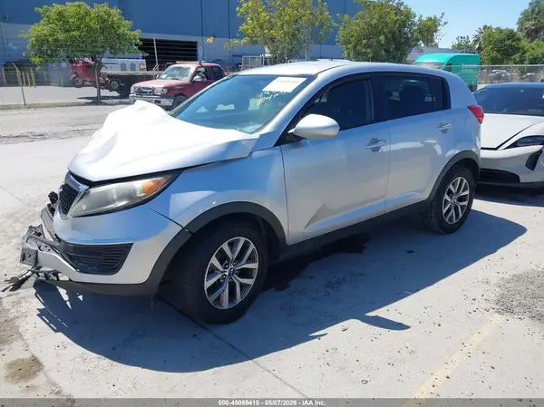 KNDPB3AC1G7837523 2016 KIA SPORTAGE - Image 2