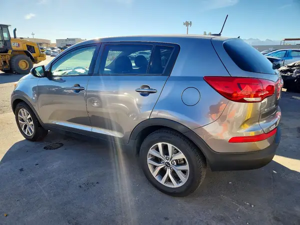 KNDPB3AC1G7839238 2016 KIA SPORTAGE - Image 2