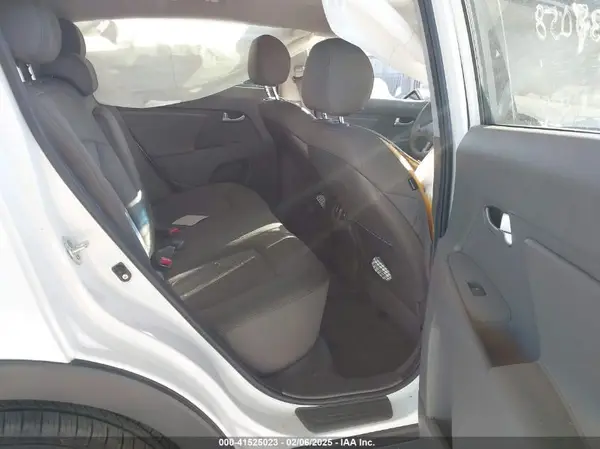 KNDPB3AC1G7854340 2016 KIA SPORTAGE - Image 8