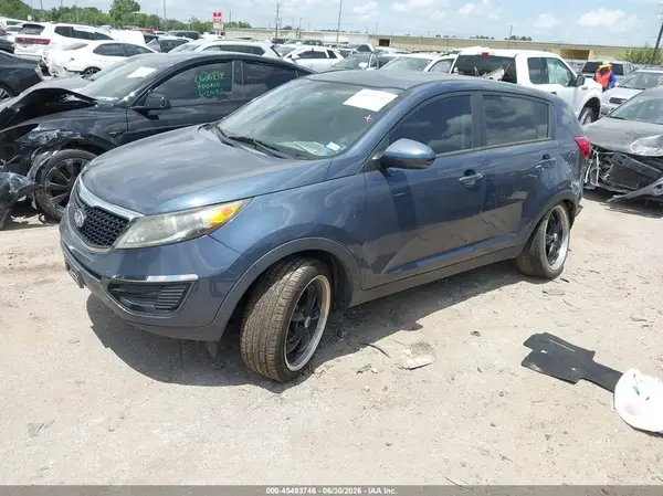 KNDPB3AC1G7856637 2016 KIA SPORTAGE - Image 2