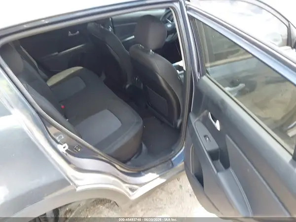 KNDPB3AC1G7856637 2016 KIA SPORTAGE - Image 8