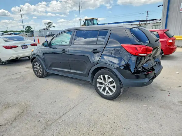 KNDPB3AC1G7858100 2016 KIA SPORTAGE - Image 2