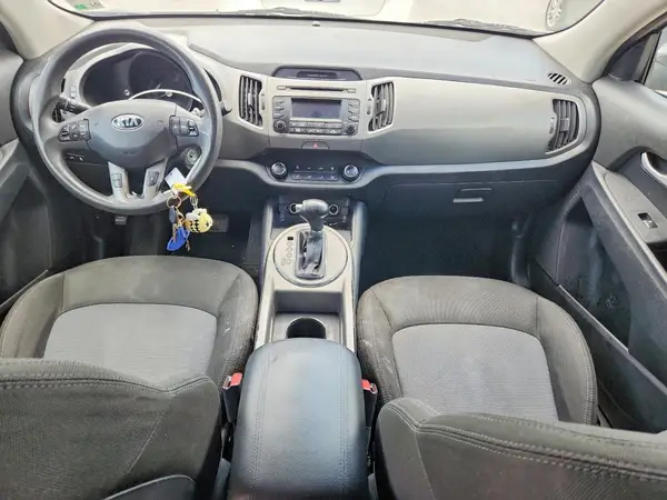 KNDPB3AC1G7858100 2016 KIA SPORTAGE - Image 8