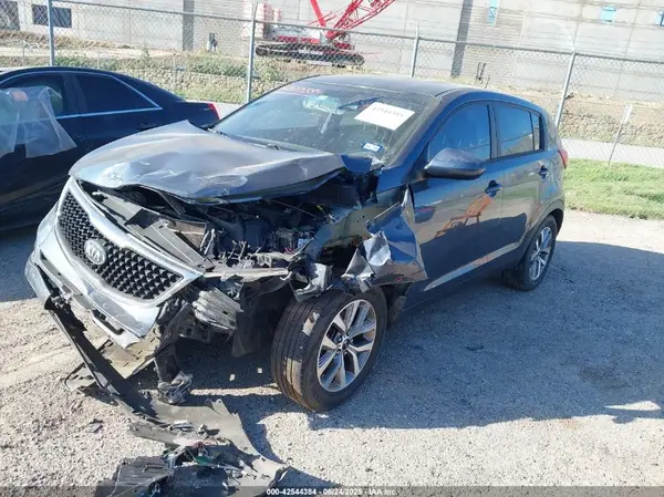KNDPB3AC1G7859053 2016 KIA SPORTAGE - Image 2