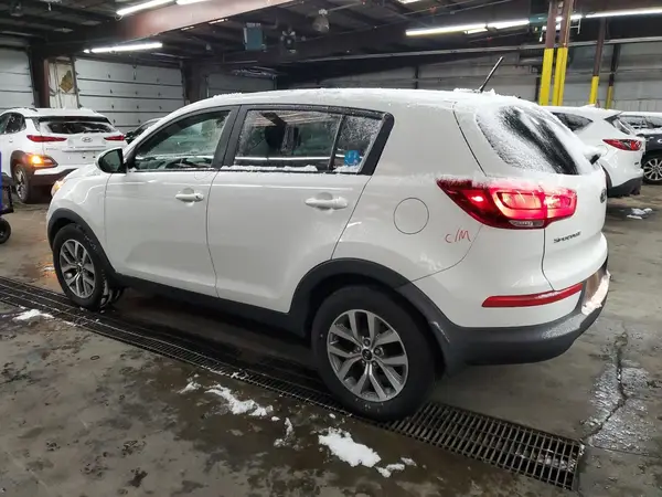 KNDPB3AC1G7872353 2016 KIA SPORTAGE - Image 2