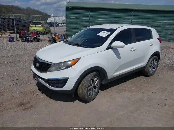 KNDPB3AC1G7878959 2016 KIA SPORTAGE - Image 2