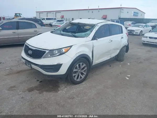 KNDPB3AC1G7880663 2016 KIA SPORTAGE - Image 2