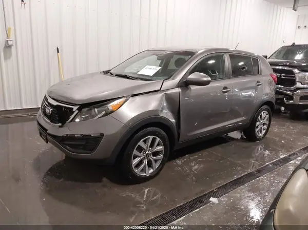 KNDPB3AC2G7796108 2016 KIA SPORTAGE - Image 2