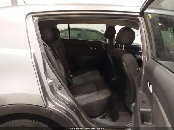 KNDPB3AC2G7796108 2016 KIA SPORTAGE - Image 8