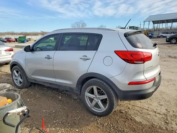KNDPB3AC2G7815563 2016 KIA SPORTAGE - Image 2