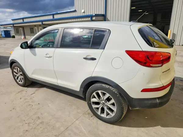 KNDPB3AC2G7819628 2016 KIA SPORTAGE - Image 2