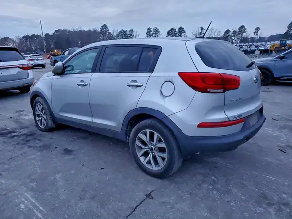 KNDPB3AC2G7821606 2016 KIA SPORTAGE - Image 2