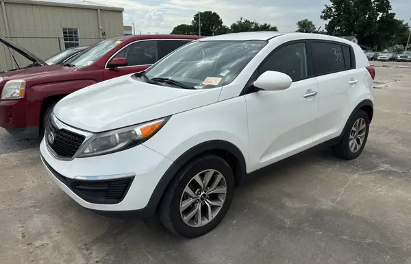 KNDPB3AC2G7832332 2016 KIA SPORTAGE - Image 2