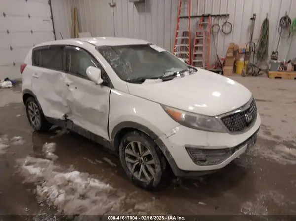 KNDPB3AC2G7846117 2016 KIA SPORTAGE - Image 1
