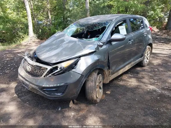 KNDPB3AC2G7847400 2016 KIA SPORTAGE - Image 2