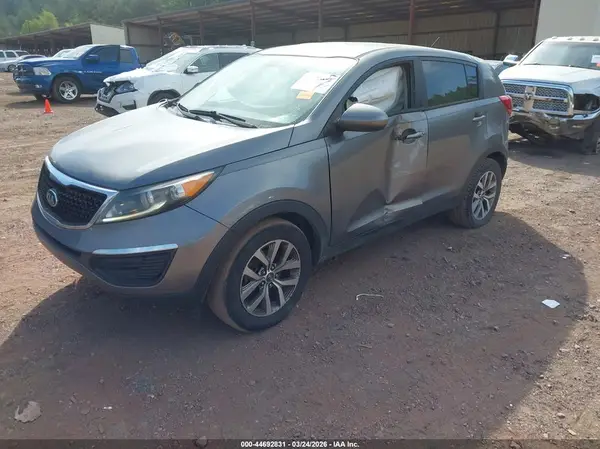 KNDPB3AC3G7800456 2016 KIA SPORTAGE - Image 2