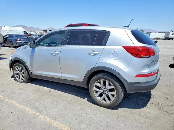 KNDPB3AC3G7809142 2016 KIA SPORTAGE - Image 2