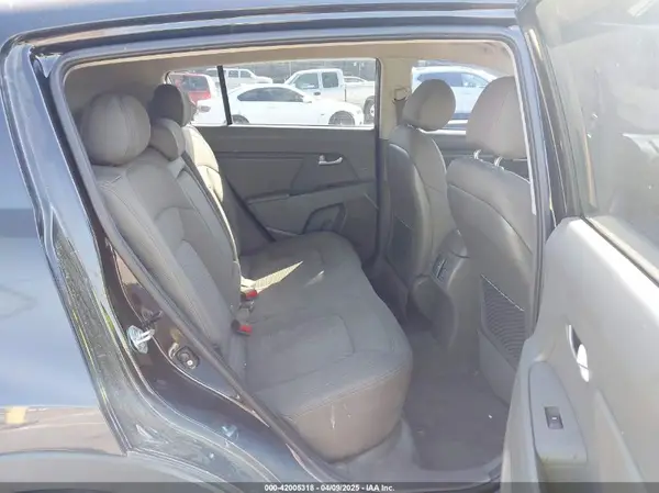 KNDPB3AC3G7810694 2016 KIA SPORTAGE - Image 8