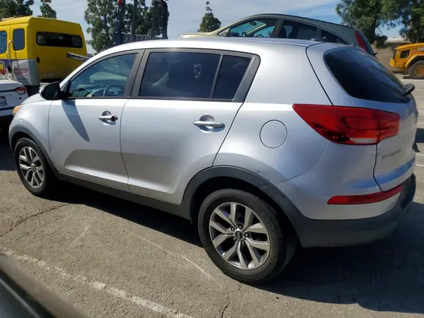 KNDPB3AC3G7811358 2016 KIA SPORTAGE - Image 2