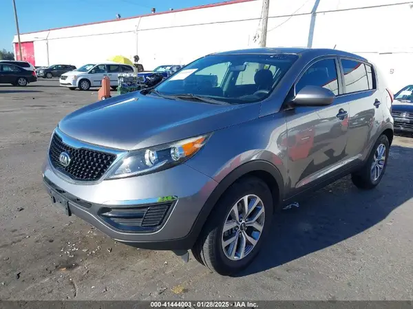KNDPB3AC3G7830606 2016 KIA SPORTAGE - Image 2