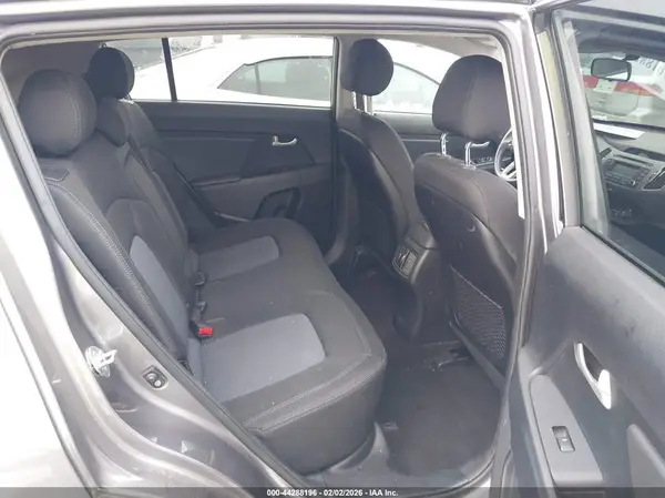 KNDPB3AC3G7837541 2016 KIA SPORTAGE - Image 8