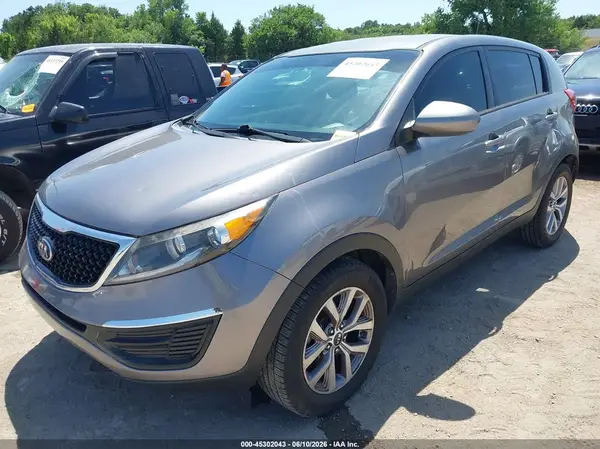KNDPB3AC3G7856283 2016 KIA SPORTAGE - Image 2