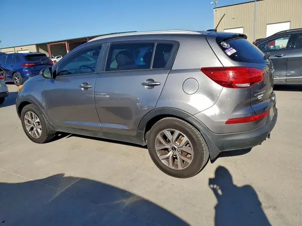 KNDPB3AC3G7868319 2016 KIA SPORTAGE - Image 2