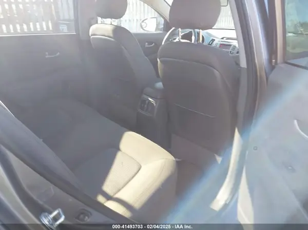 KNDPB3AC3G7880163 2016 KIA SPORTAGE - Image 8
