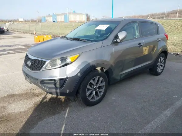 KNDPB3AC4G7795607 2016 KIA SPORTAGE - Image 2