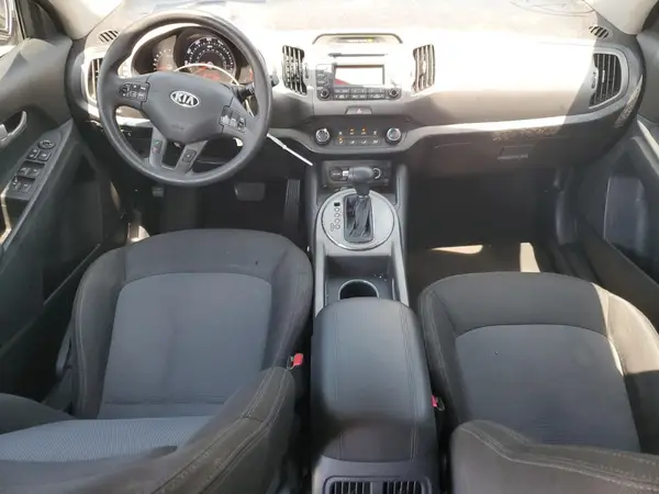 KNDPB3AC4G7796806 2016 KIA SPORTAGE - Image 8