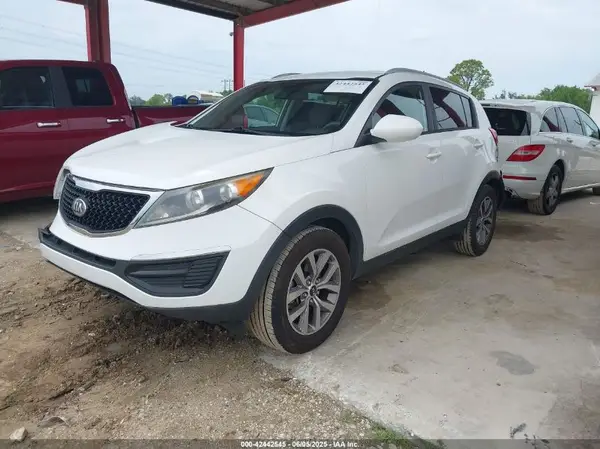 KNDPB3AC4G7802085 2016 KIA SPORTAGE - Image 2