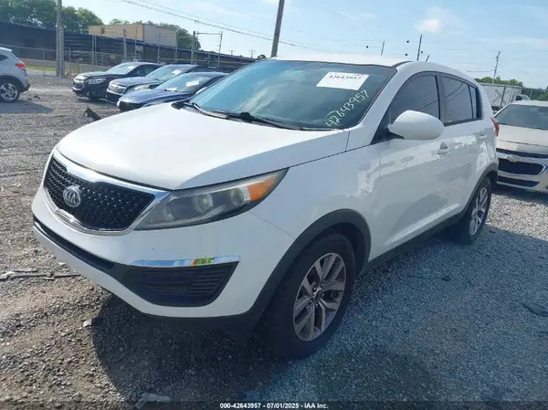 KNDPB3AC4G7811594 2016 KIA SPORTAGE - Image 2
