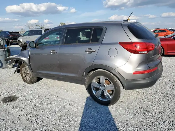 KNDPB3AC4G7813748 2016 KIA SPORTAGE - Image 2