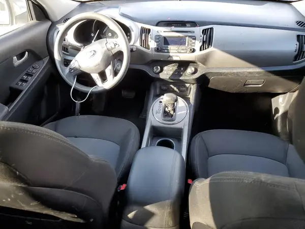 KNDPB3AC4G7813748 2016 KIA SPORTAGE - Image 8