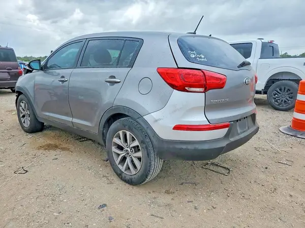 KNDPB3AC4G7820196 2016 KIA SPORTAGE - Image 2