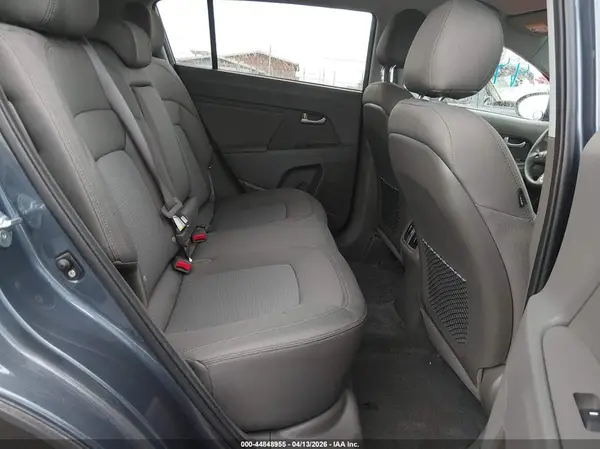 KNDPB3AC4G7823647 2016 KIA SPORTAGE - Image 8