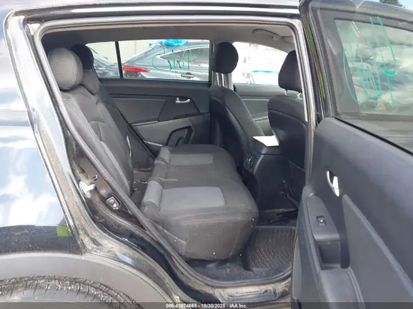 KNDPB3AC4G7832848 2016 KIA SPORTAGE - Image 8