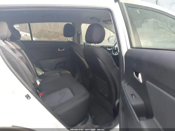 KNDPB3AC4G7863419 2016 KIA SPORTAGE - Image 8