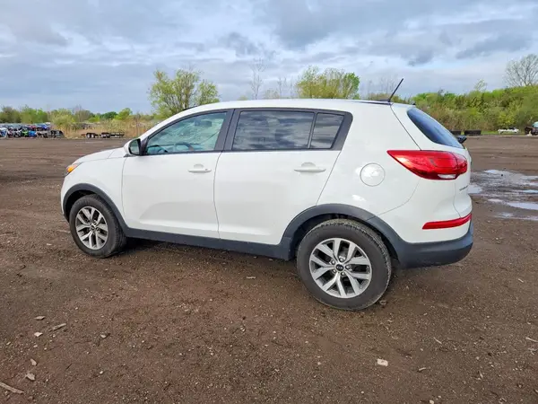 KNDPB3AC5G7804296 2016 KIA SPORTAGE - Image 2
