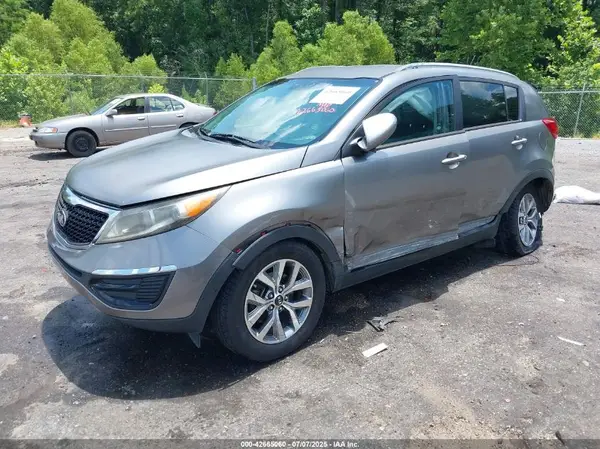 KNDPB3AC5G7808221 2016 KIA SPORTAGE - Image 2