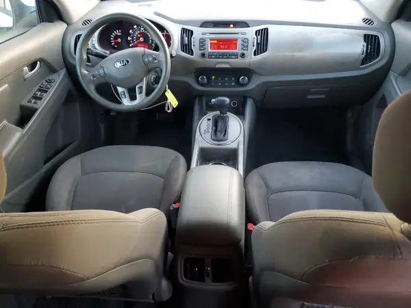 KNDPB3AC5G7810986 2016 KIA SPORTAGE - Image 8