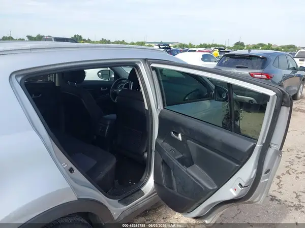 KNDPB3AC5G7830543 2016 KIA SPORTAGE - Image 8