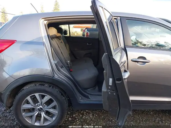 KNDPB3AC5G7838304 2016 KIA SPORTAGE - Image 8