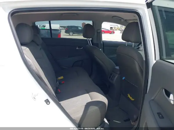 KNDPB3AC5G7838335 2016 KIA SPORTAGE - Image 8