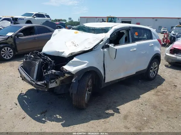 KNDPB3AC5G7871979 2016 KIA SPORTAGE - Image 2