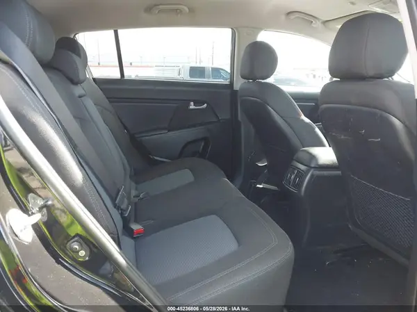 KNDPB3AC6G7795902 2016 KIA SPORTAGE - Image 8