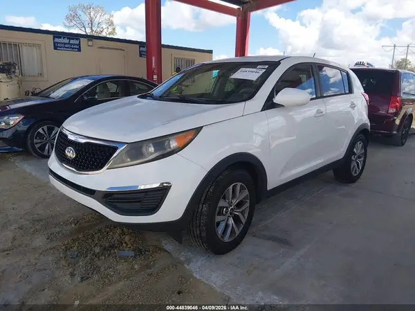 KNDPB3AC6G7823746 2016 KIA SPORTAGE - Image 2